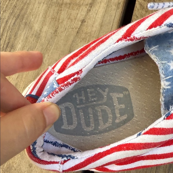 Hey Dude Kids Striped and Star Moccasins Size 2 - Picture 2 of 5